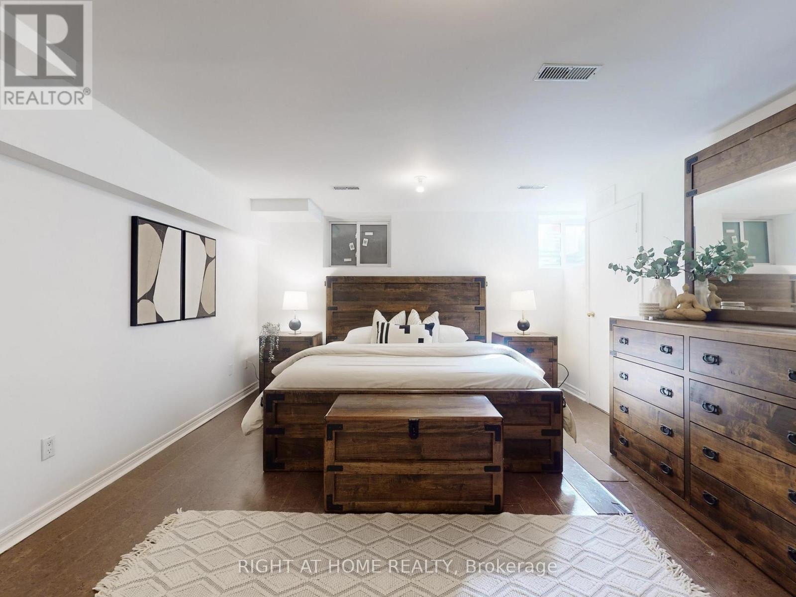 1021 Craven Road, Toronto, Ontario  M4J 4V7 - Photo 40 - E13025460