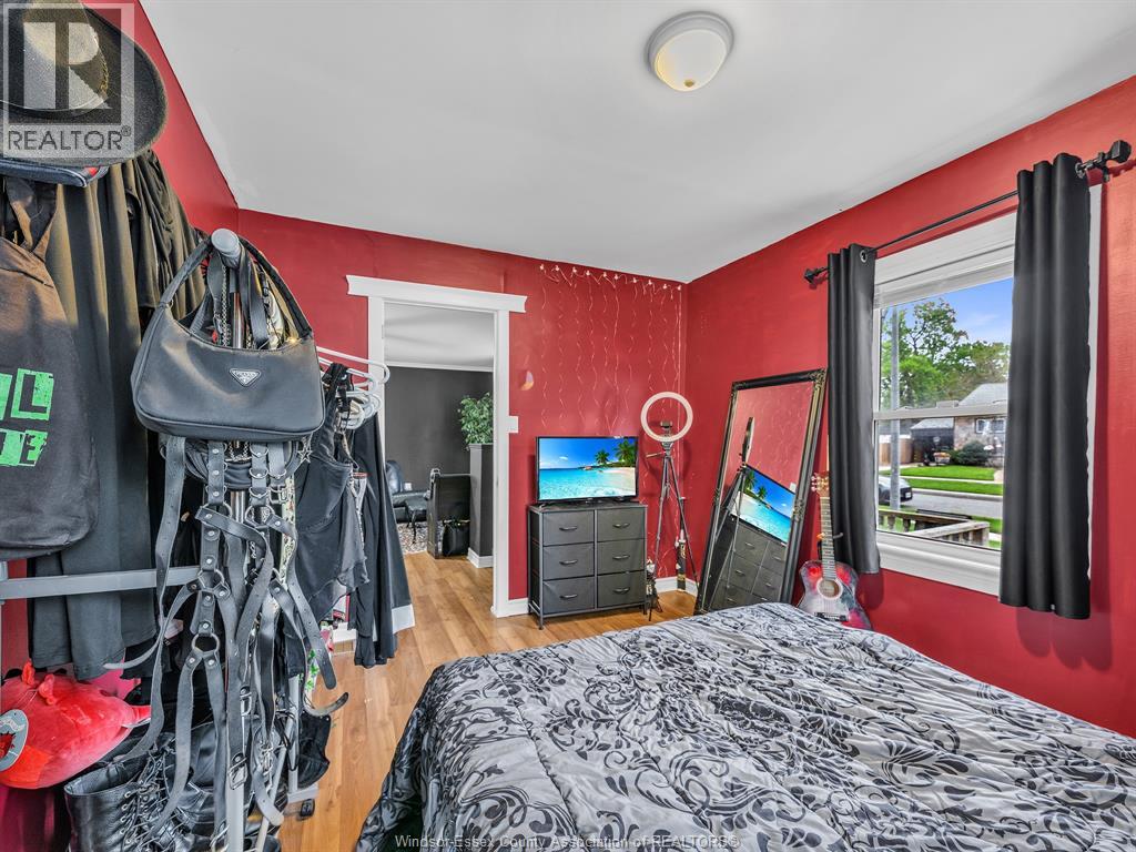 3422 Barrymore, Windsor, Ontario  N9C 1V1 - Photo 11 - 26011105