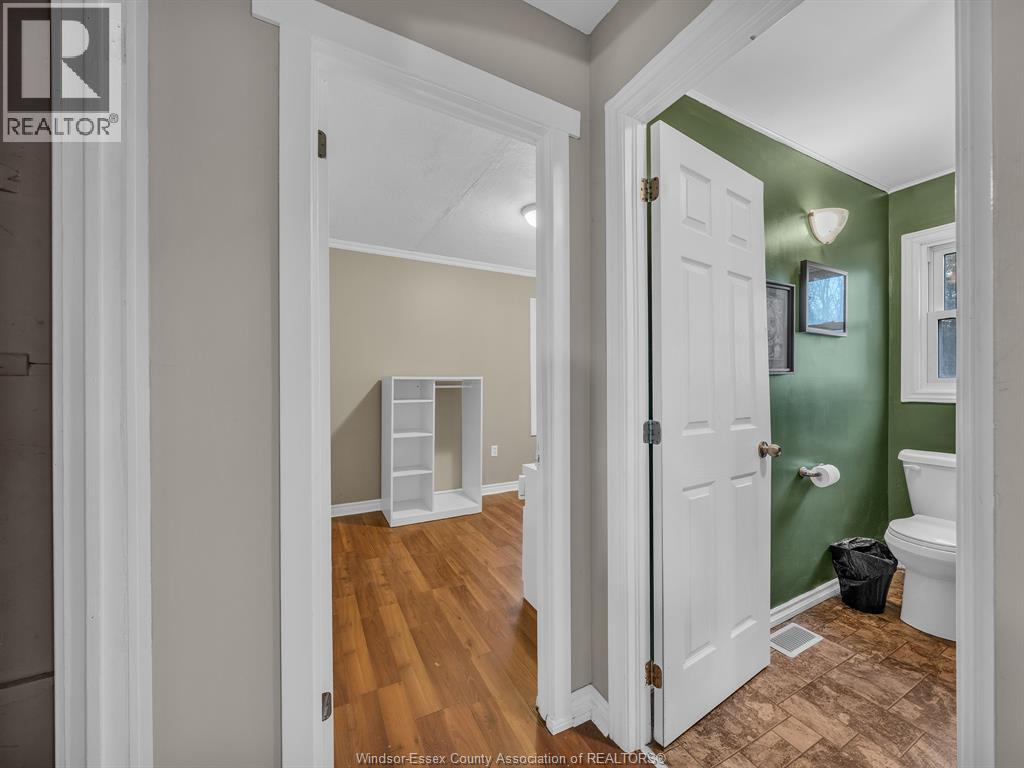 3422 Barrymore, Windsor, Ontario  N9C 1V1 - Photo 14 - 26011105