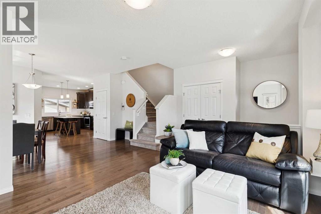8 Walgrove Green SE, Calgary, Alberta  T2X 2H8 - Photo 7 - A2305547
