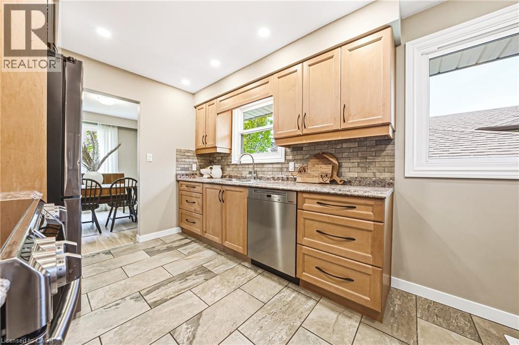 104 Gardiner Drive, Hamilton, Ontario  L9C 5W8 - Photo 11 - 40830180