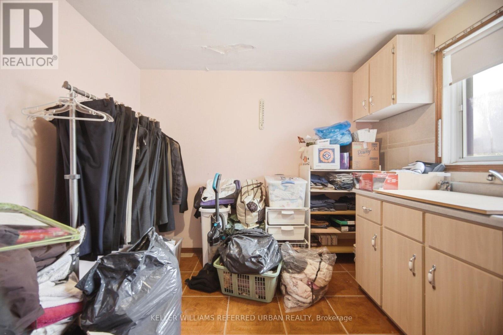 174 Lansdowne Avenue, Toronto, Ontario  M6K 2V9 - Photo 17 - W13126258