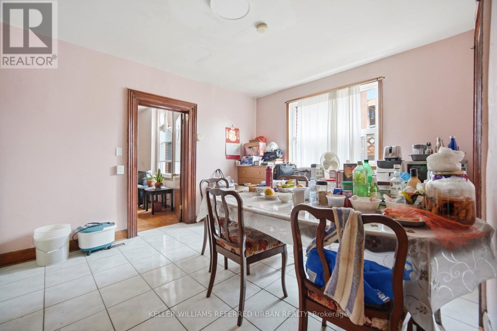 174 Lansdowne Avenue, Toronto, Ontario  M6K 2V9 - Photo 9 - W13126258