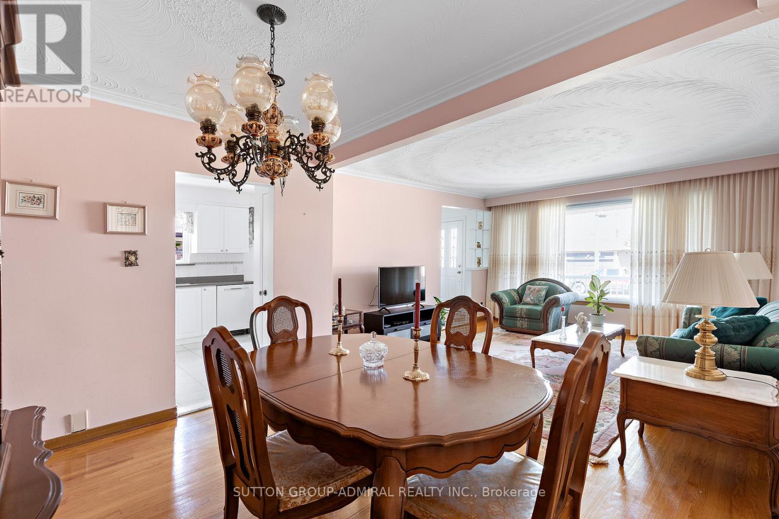 230 Derrydown Drive, Toronto, Ontario  M3J 1S1 - Photo 11 - W13126360