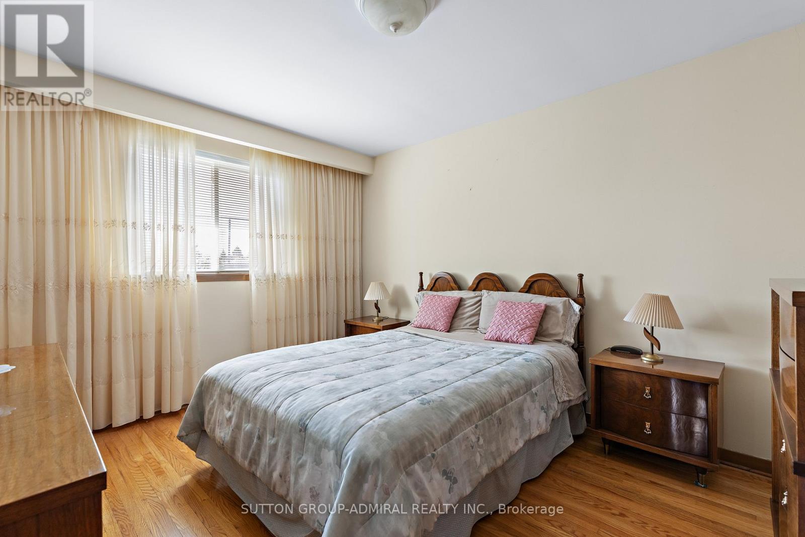 230 Derrydown Drive, Toronto, Ontario  M3J 1S1 - Photo 20 - W13126360