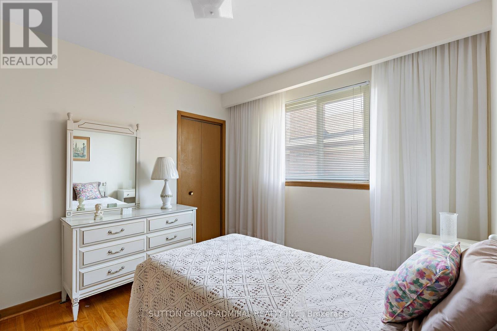 230 Derrydown Drive, Toronto, Ontario  M3J 1S1 - Photo 25 - W13126360
