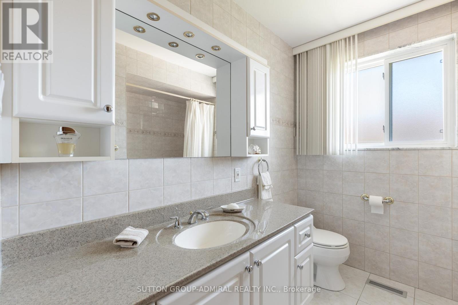 230 Derrydown Drive, Toronto, Ontario  M3J 1S1 - Photo 26 - W13126360