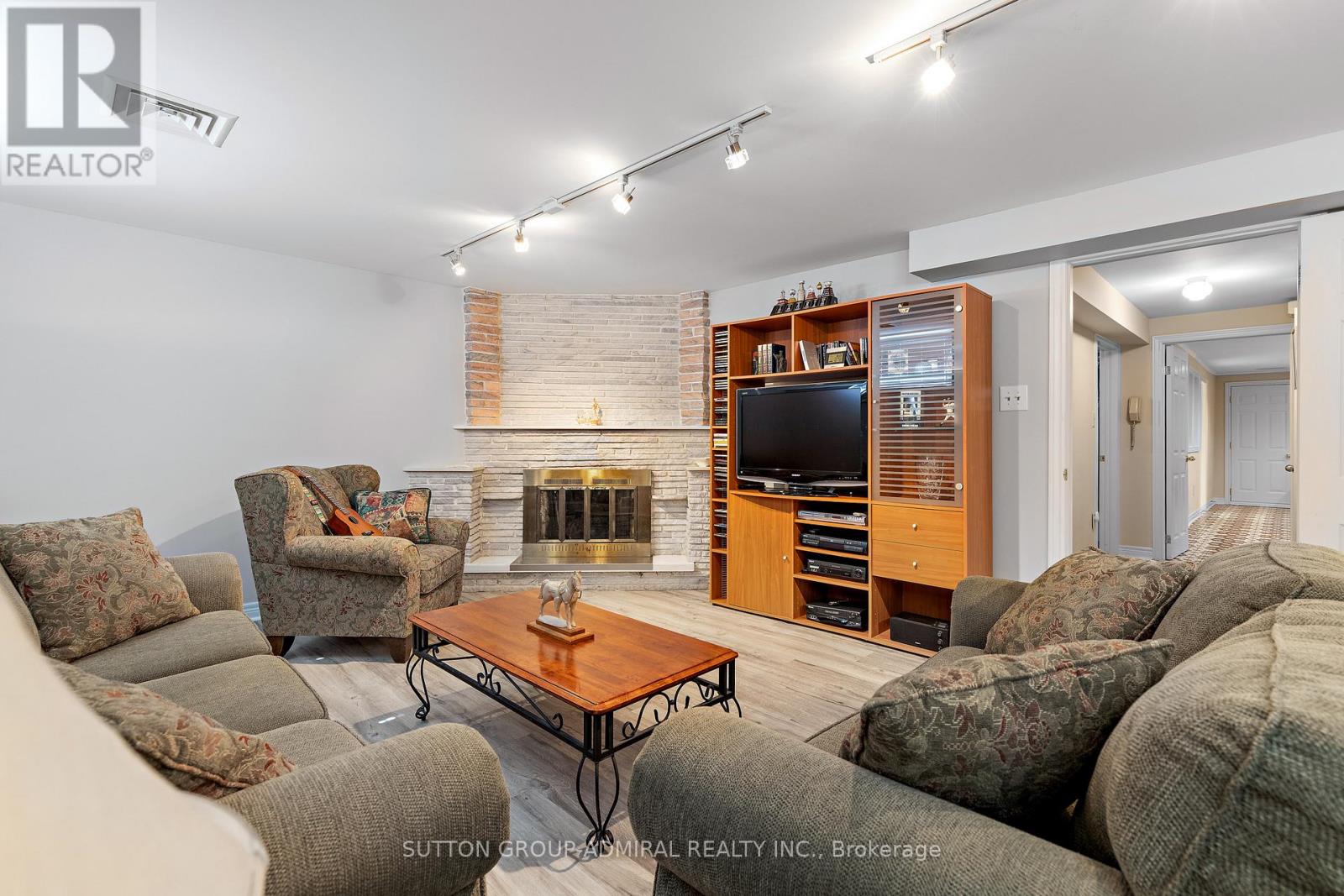 230 Derrydown Drive, Toronto, Ontario  M3J 1S1 - Photo 30 - W13126360