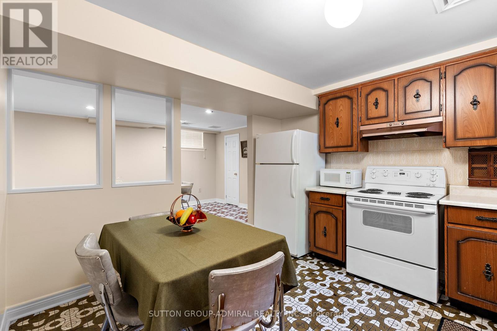 230 Derrydown Drive, Toronto, Ontario  M3J 1S1 - Photo 34 - W13126360