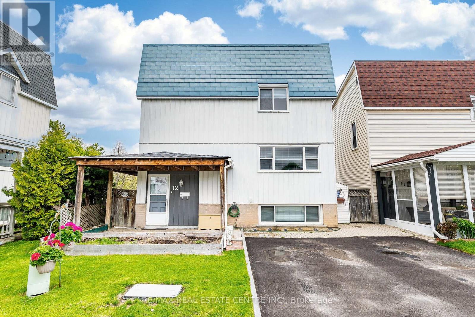 12 Homer Square, Brampton, Ontario  L6S 1X9 - Photo 2 - W13126372