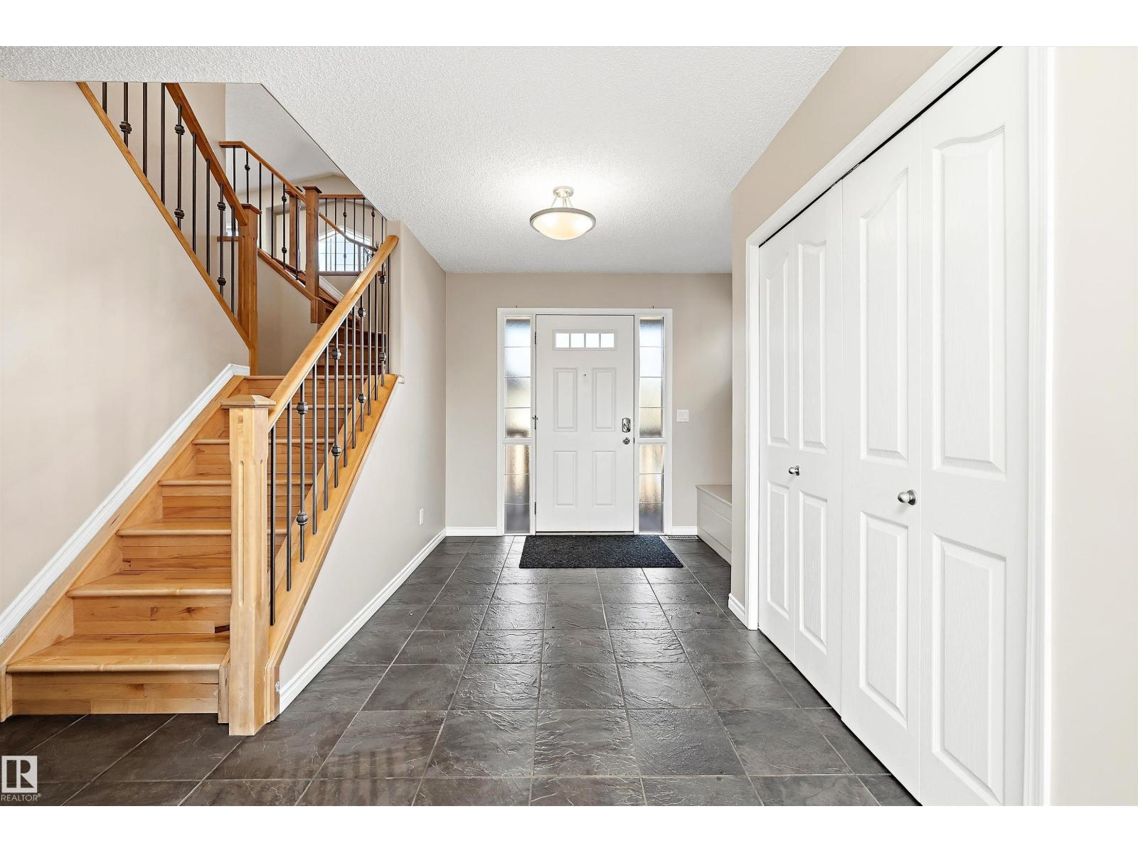 130 Foxhaven Wy, Sherwood Park, Alberta  T8A 6N4 - Photo 4 - E4487571