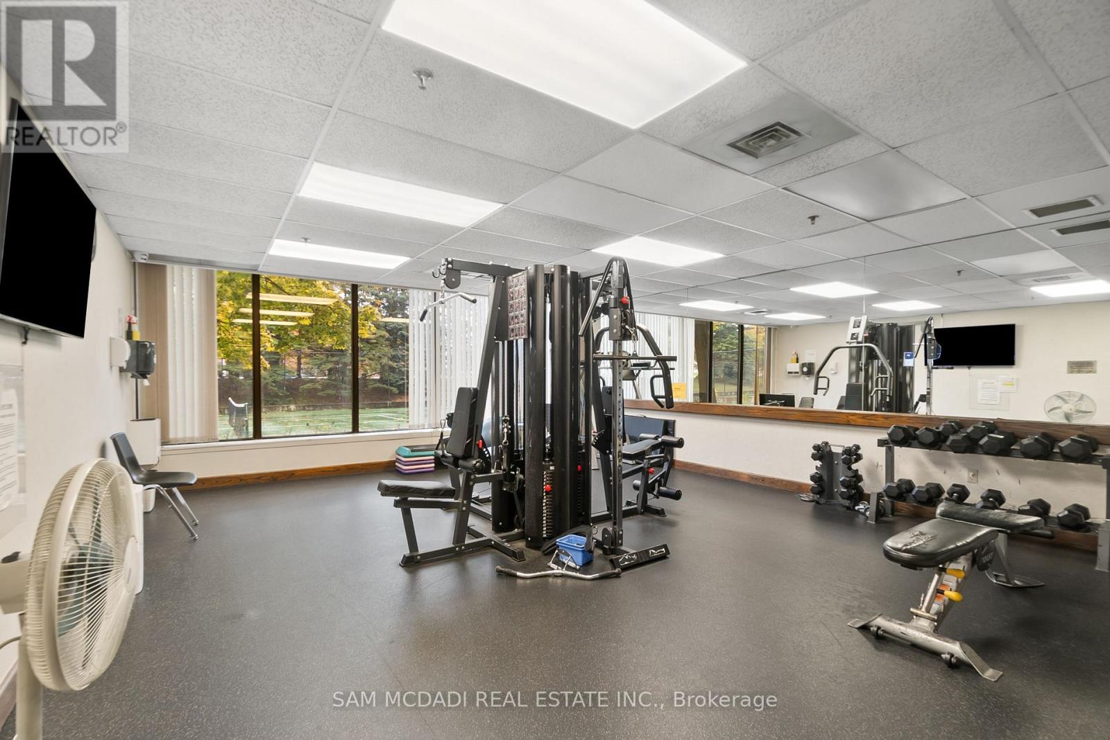 2205 - 24 Hanover Road, Brampton, Ontario  L6S 5K8 - Photo 25 - W12962724
