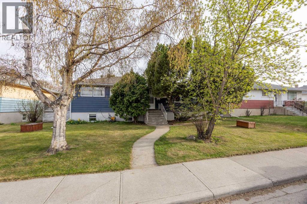 3023 13 Avenue SW, calgary, Alberta