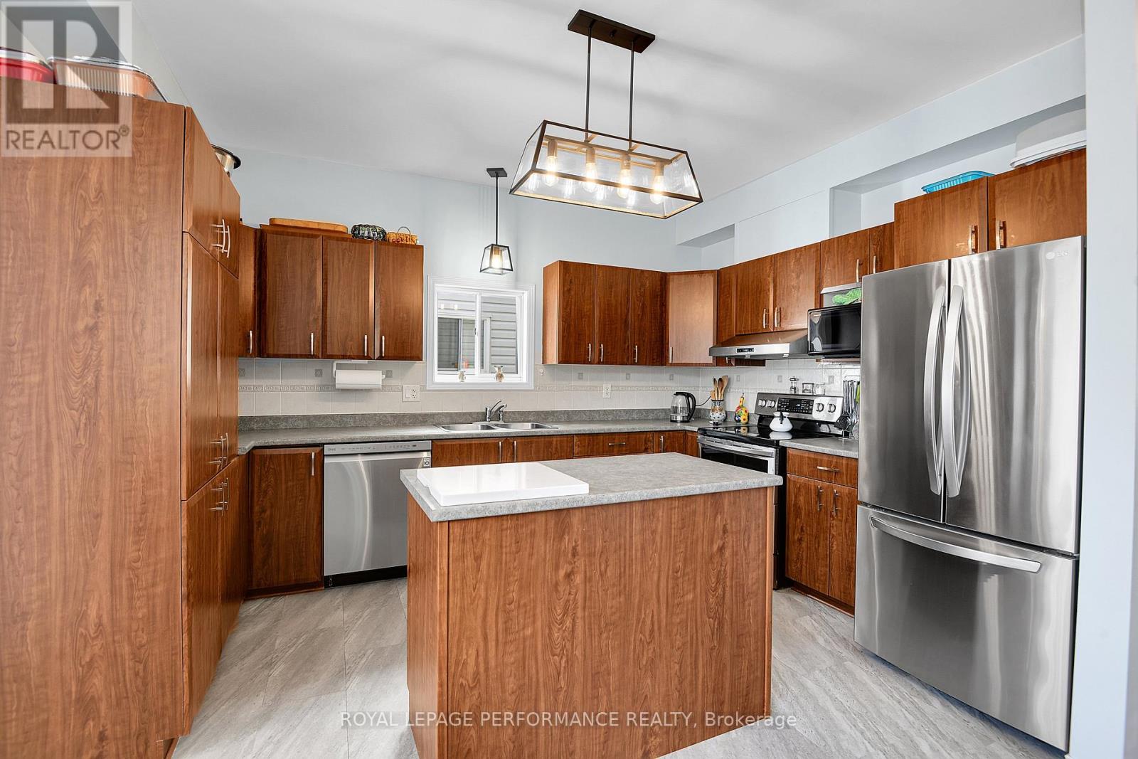 317 Parkin Circle, Ottawa, Ontario  K1T 4G6 - Photo 10 - X13118260