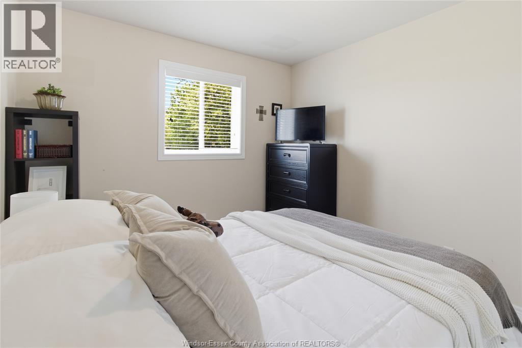 8578 Menard, Windsor, Ontario  N8S 4V4 - Photo 25 - 26011048