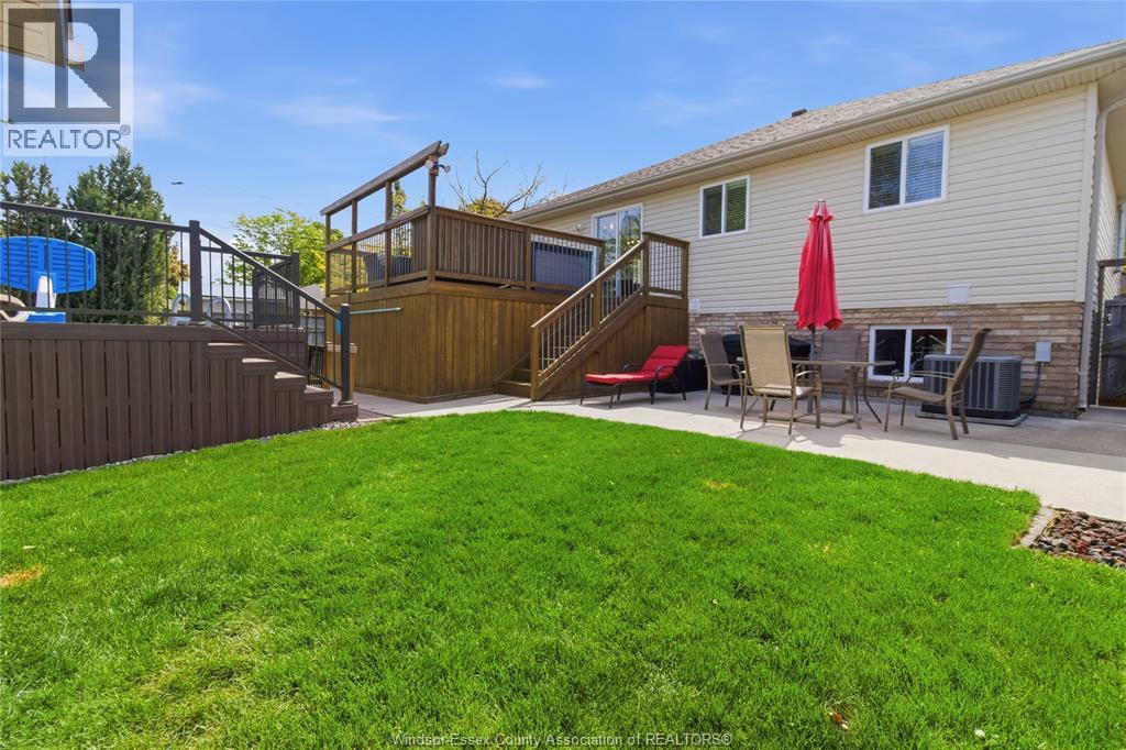 8578 Menard, Windsor, Ontario  N8S 4V4 - Photo 37 - 26011048