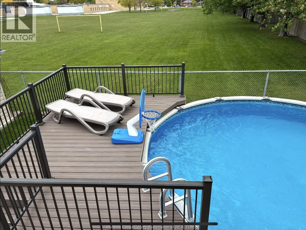 8578 Menard, Windsor, Ontario  N8S 4V4 - Photo 39 - 26011048