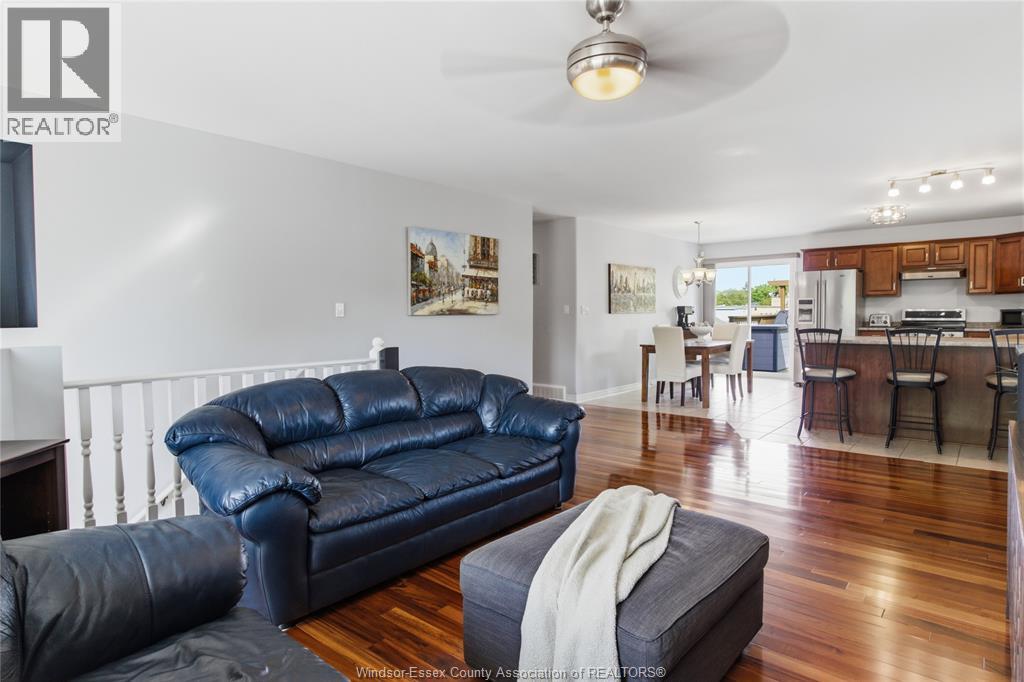 8578 Menard, Windsor, Ontario  N8S 4V4 - Photo 8 - 26011048