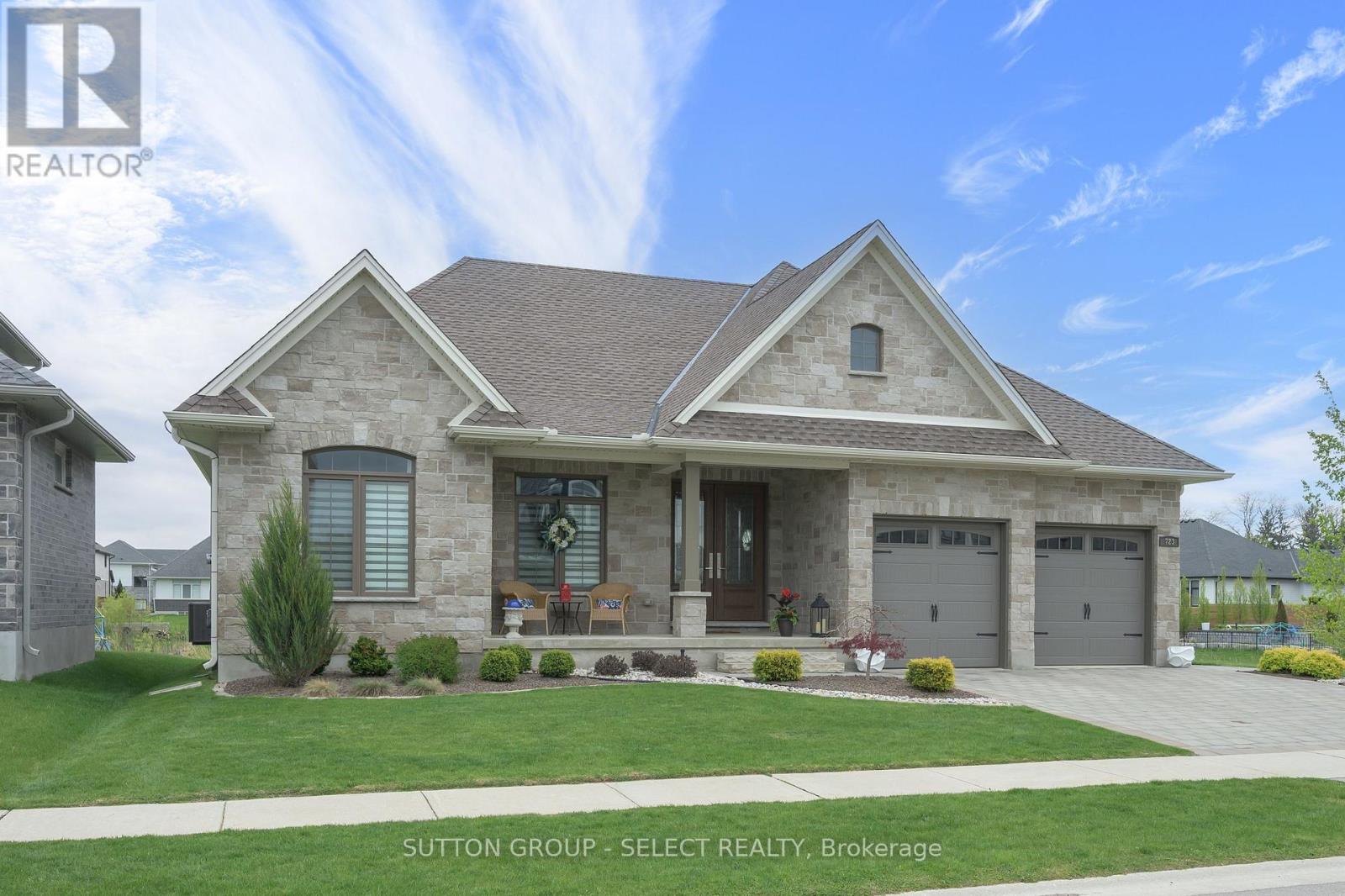 723 Pondhaven Road, Strathroy-Caradoc, Ontario  N0L 1W0 - Photo 3 - X13126384