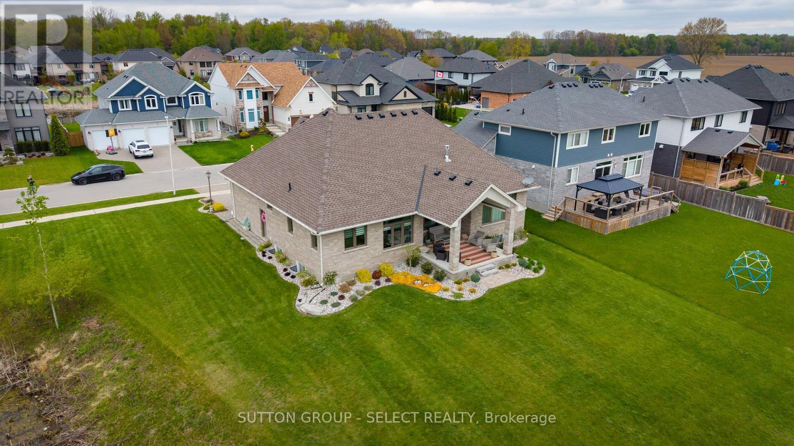 723 Pondhaven Road, Strathroy-Caradoc, Ontario  N0L 1W0 - Photo 38 - X13126384