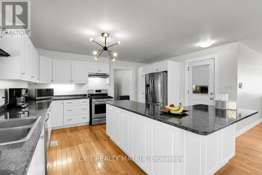 2750 Eldo Street, Ottawa, Ontario  K0A 2P0 - Photo 11 - X12943070