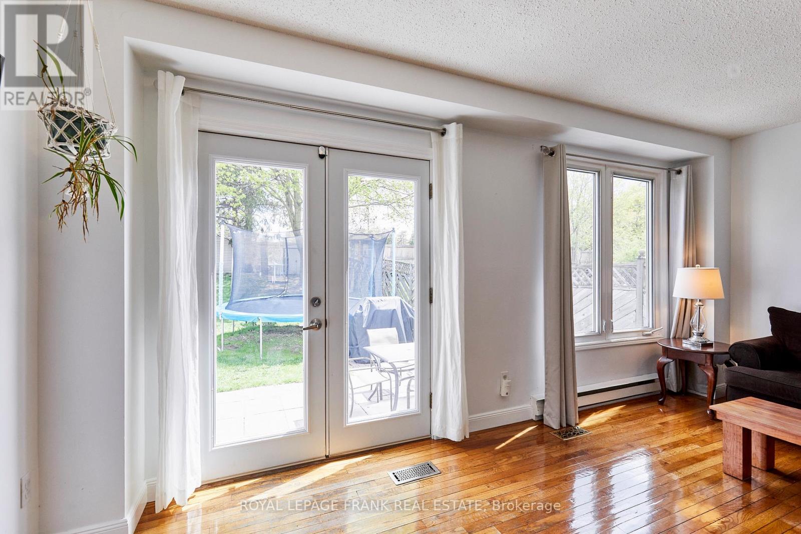 33 Overbank Drive, Oshawa, Ontario  L1J 7X9 - Photo 15 - E13126470