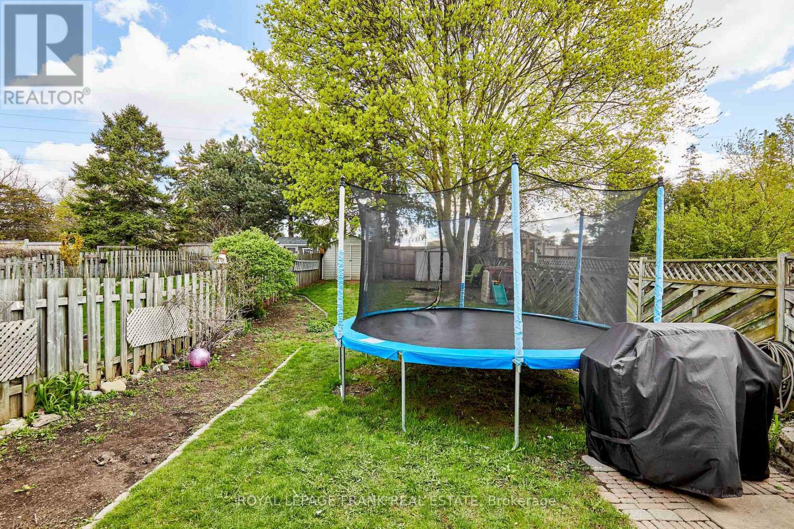 33 Overbank Drive, Oshawa, Ontario  L1J 7X9 - Photo 32 - E13126470