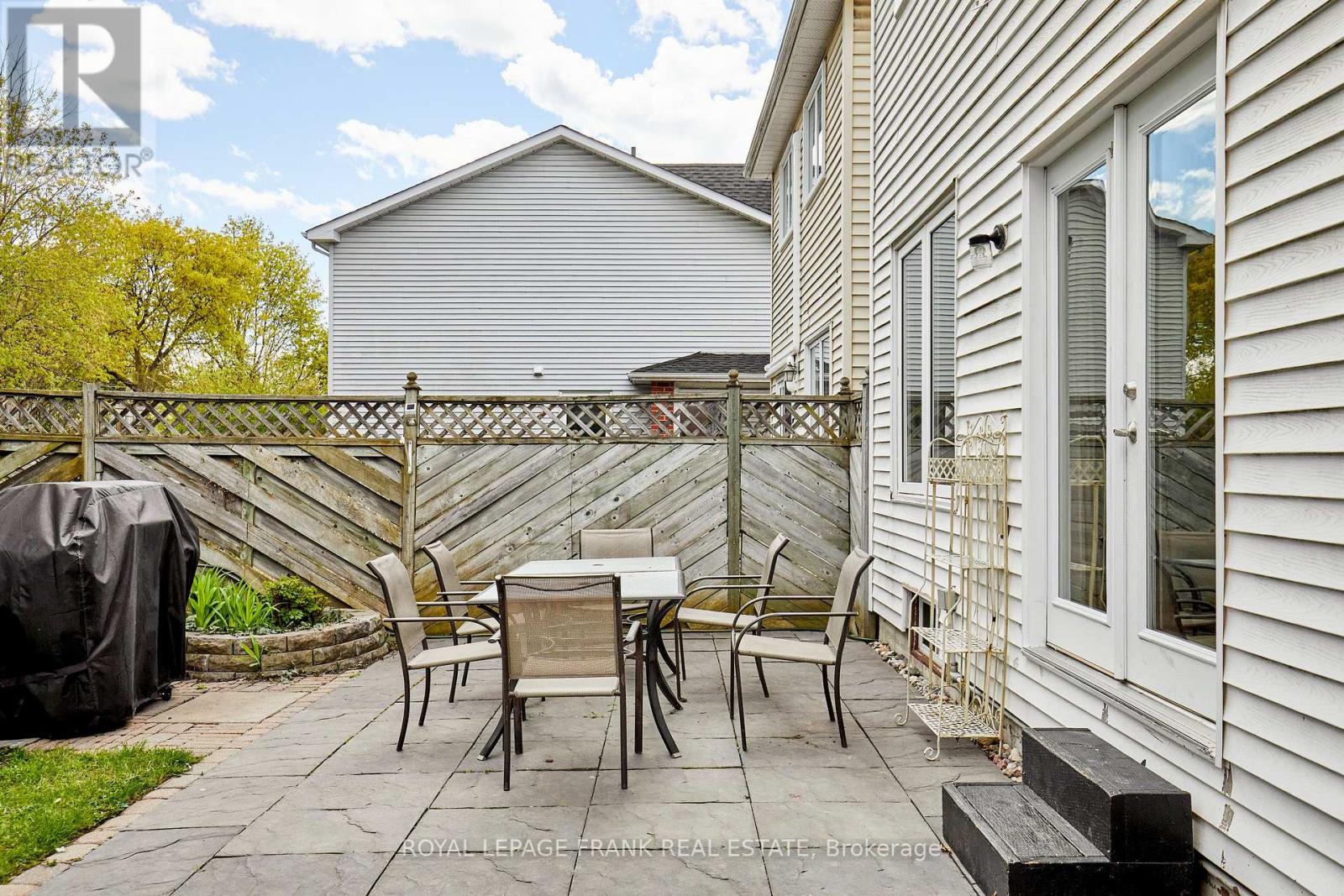 33 Overbank Drive, Oshawa, Ontario  L1J 7X9 - Photo 34 - E13126470