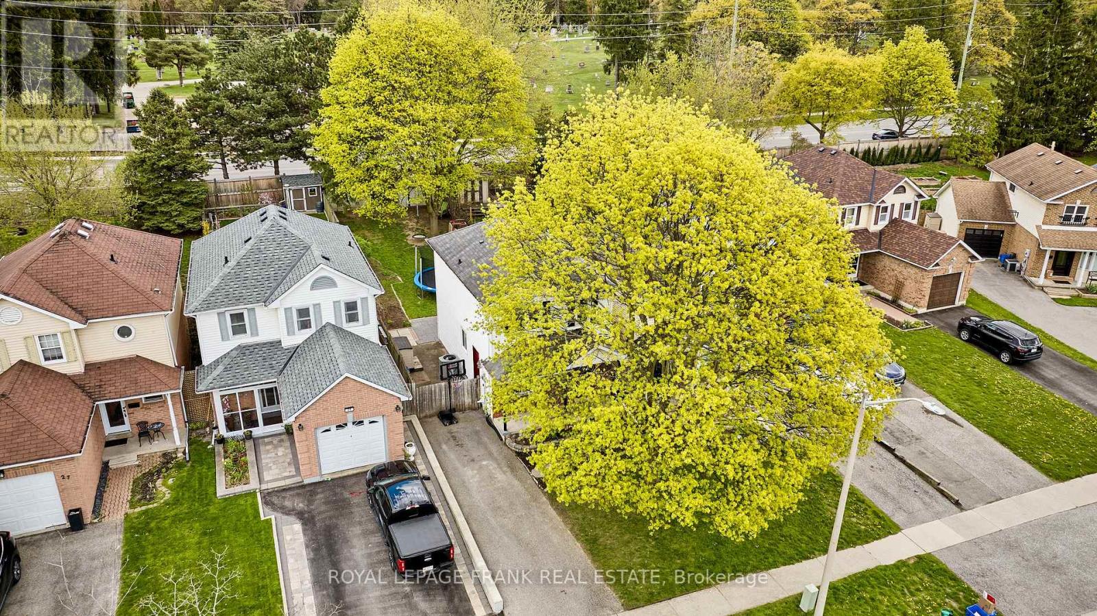 33 Overbank Drive, Oshawa, Ontario  L1J 7X9 - Photo 37 - E13126470