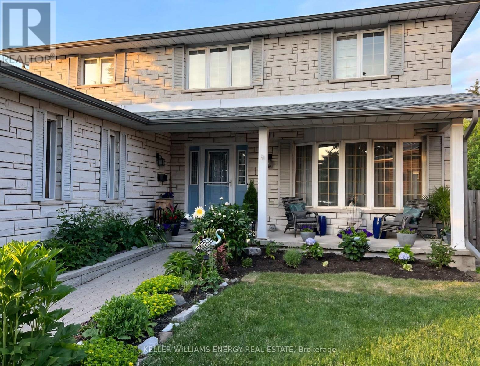 565 Prestwick Drive, Oshawa, Ontario L1J 7P4 - Photo 2 - E13126484
