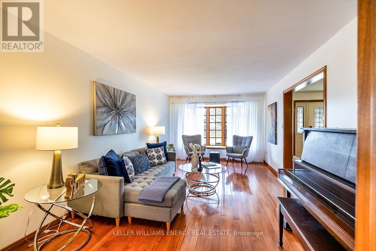 565 Prestwick Drive, Oshawa, Ontario L1J 7P4 - Photo 8 - E13126484