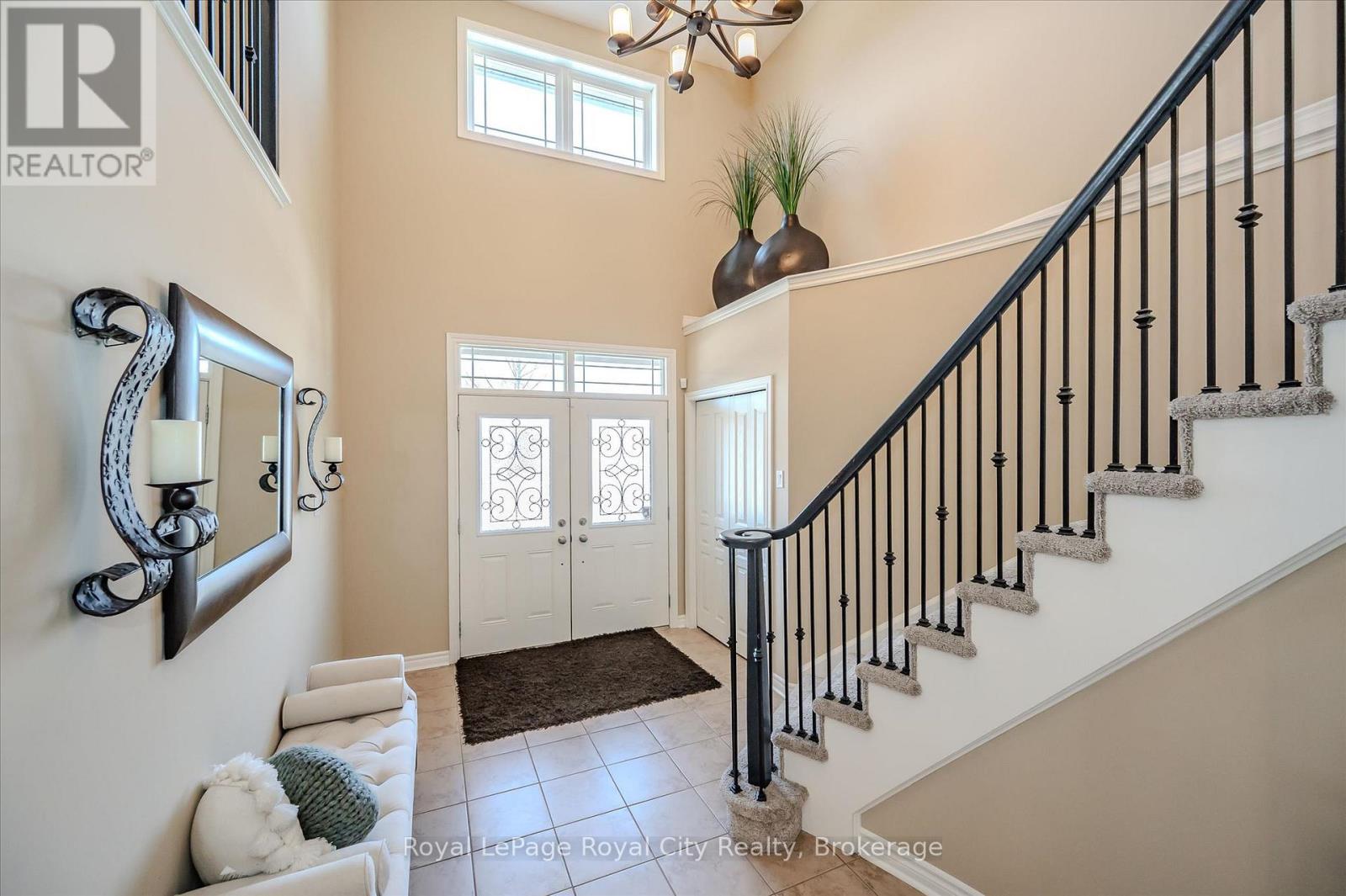 16 Hall Avenue, Guelph (Pineridge/westminster Woods), Ontario  N1L 0B3 - Photo 4 - X13126474