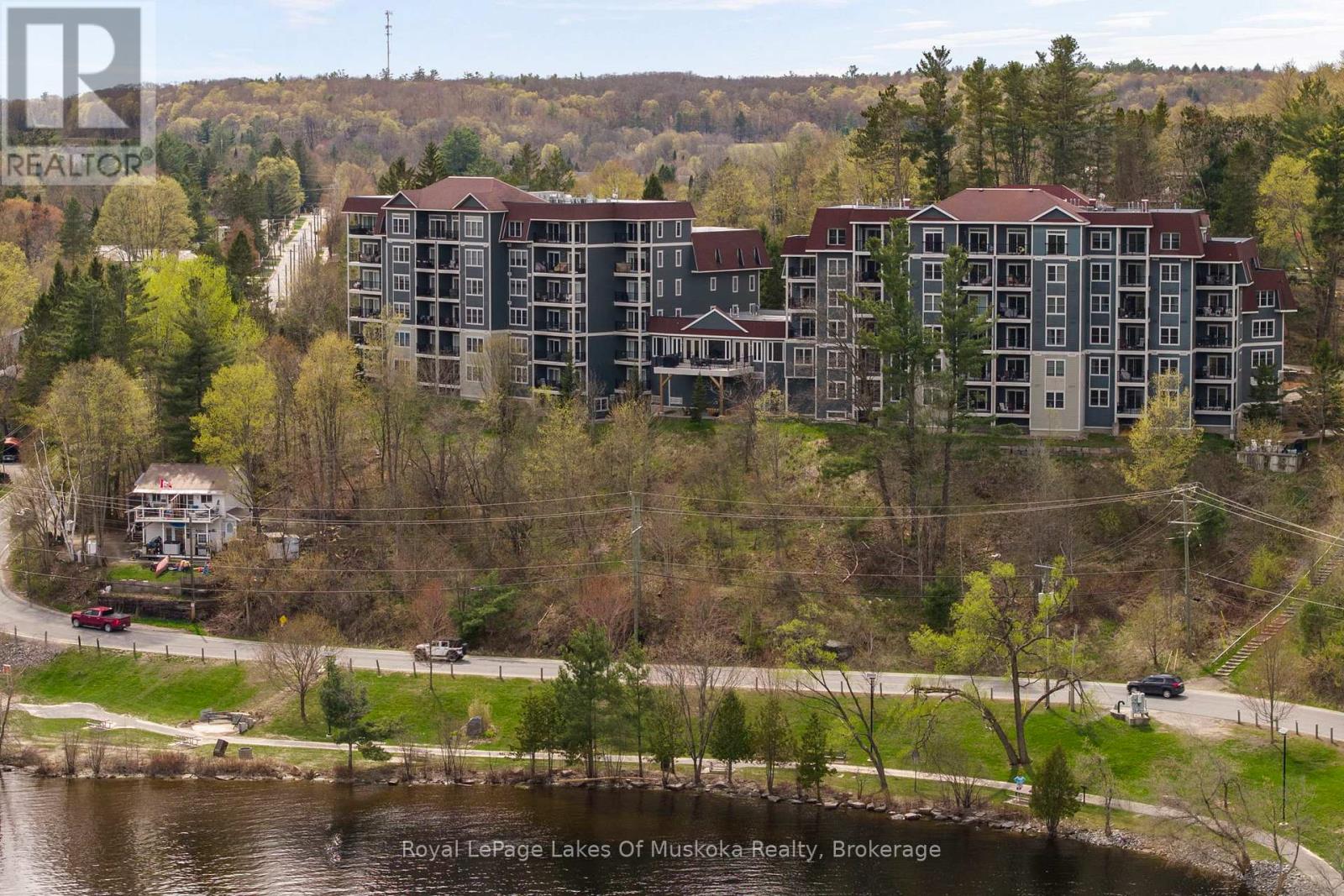 103 - 10 KIMBERLEY AVENUE, Bracebridge, Ontario