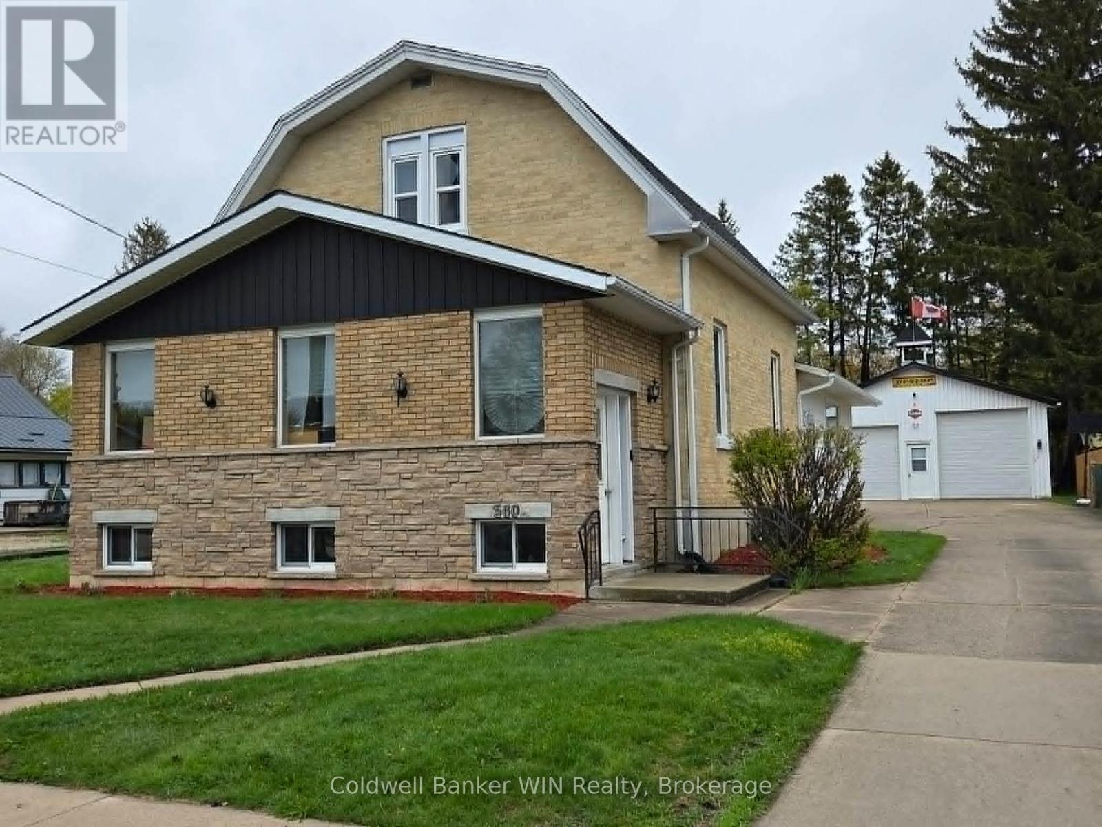 360 JAMES STREET, Wellington North, Ontario