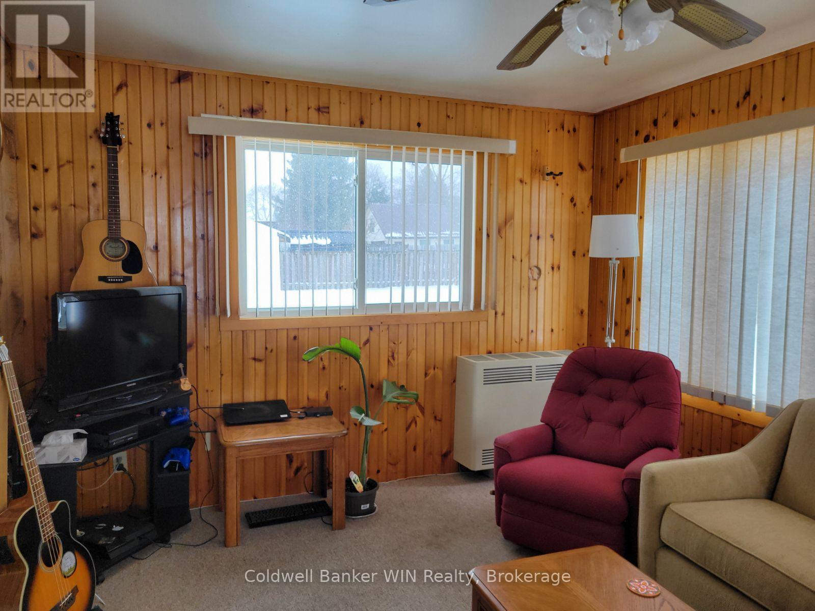 360 James Street, Wellington North, Ontario  N0G 2L3 - Photo 12 - X13126622