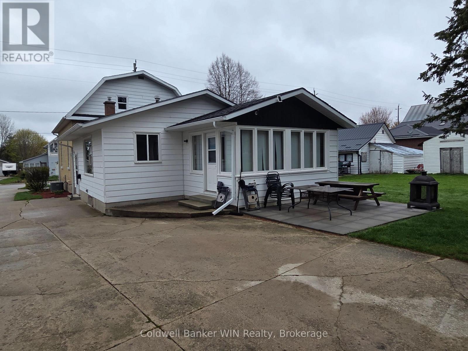 360 James Street, Wellington North, Ontario  N0G 2L3 - Photo 34 - X13126622