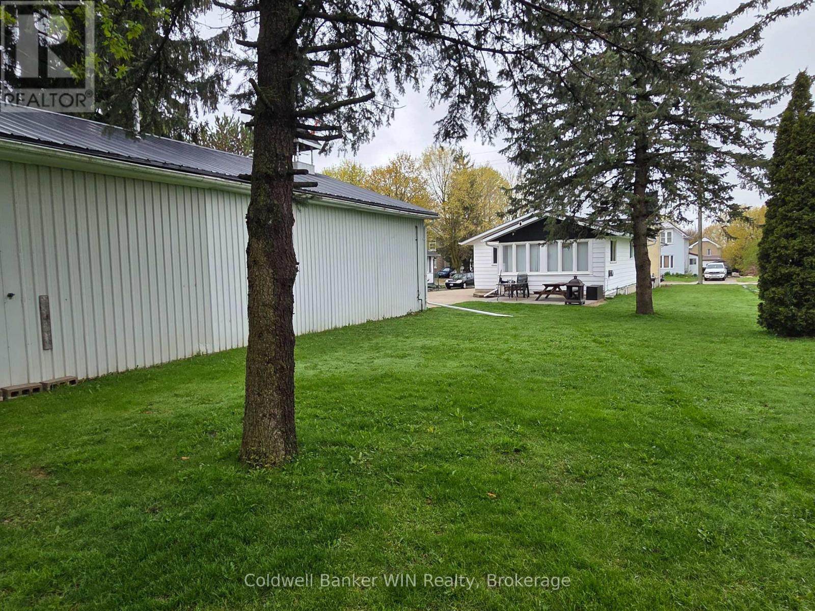 360 James Street, Wellington North, Ontario  N0G 2L3 - Photo 35 - X13126622