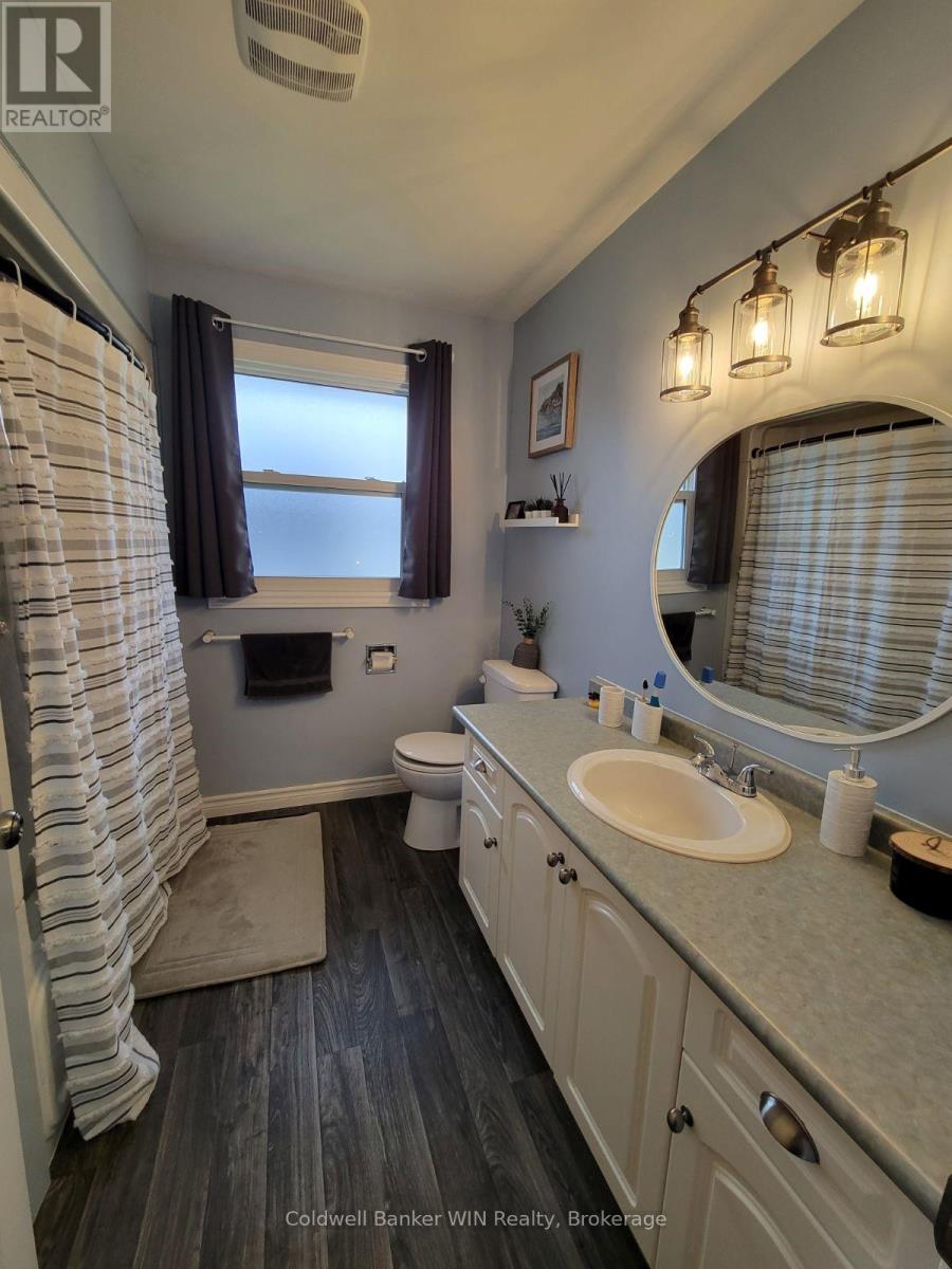 360 James Street, Wellington North, Ontario  N0G 2L3 - Photo 9 - X13126622