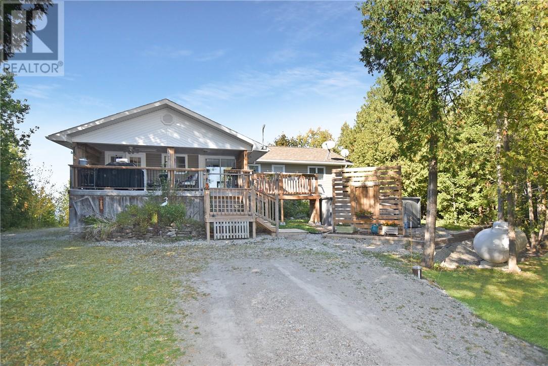 2258 B Highway 540, Little Current, Ontario  P0P 1K0 - Photo 2 - 2127759