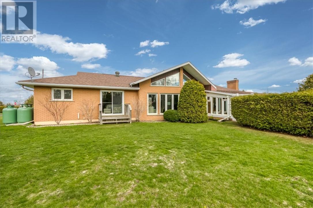 57 Wilson Street E, Little Current, Ontario  P0P 1K0 - Photo 59 - 2127703