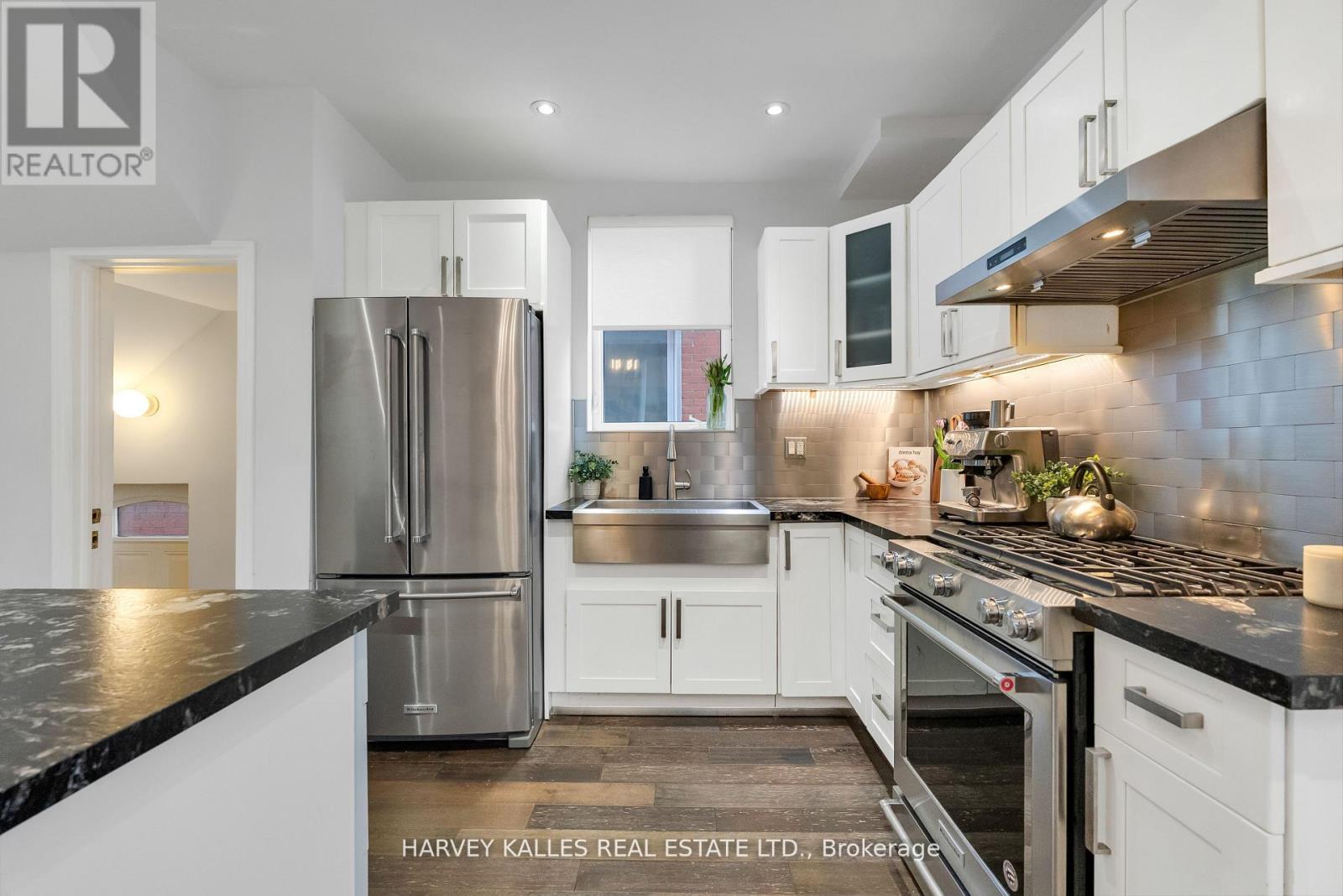 326 Glenholme Avenue, Toronto, Ontario  M6E 3E3 - Photo 15 - C13126444