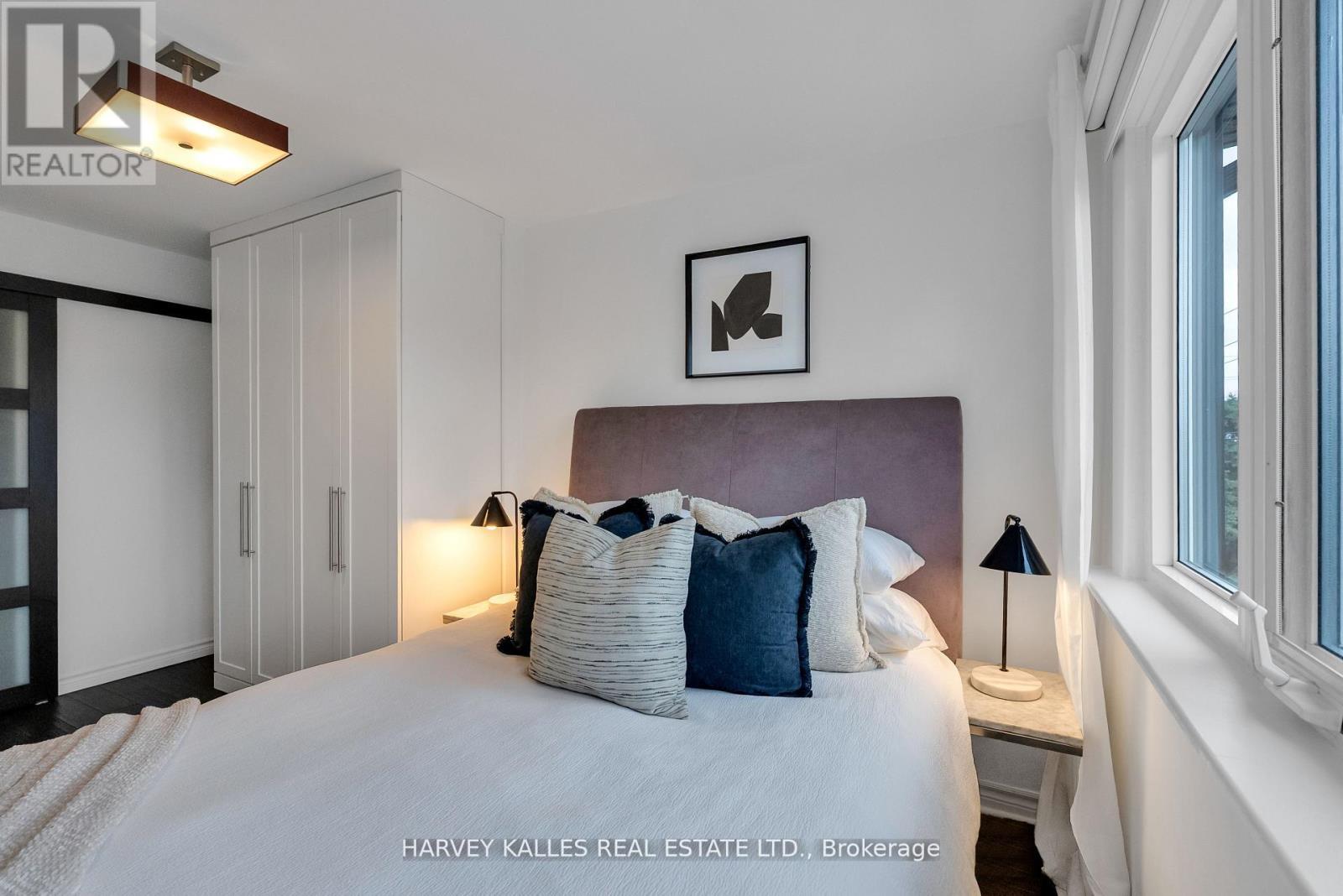 326 Glenholme Avenue, Toronto, Ontario  M6E 3E3 - Photo 18 - C13126444