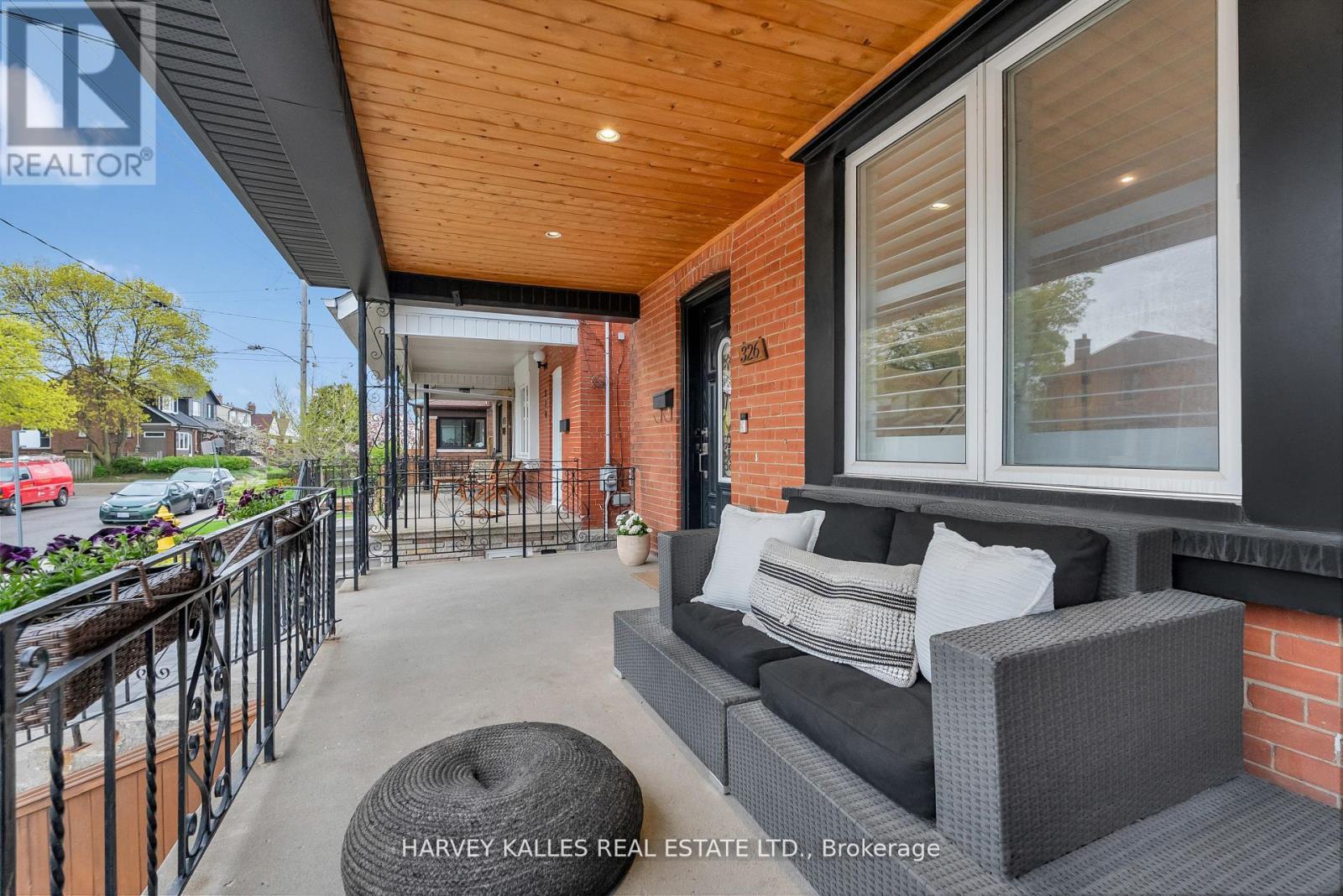 326 Glenholme Avenue, Toronto, Ontario  M6E 3E3 - Photo 2 - C13126444