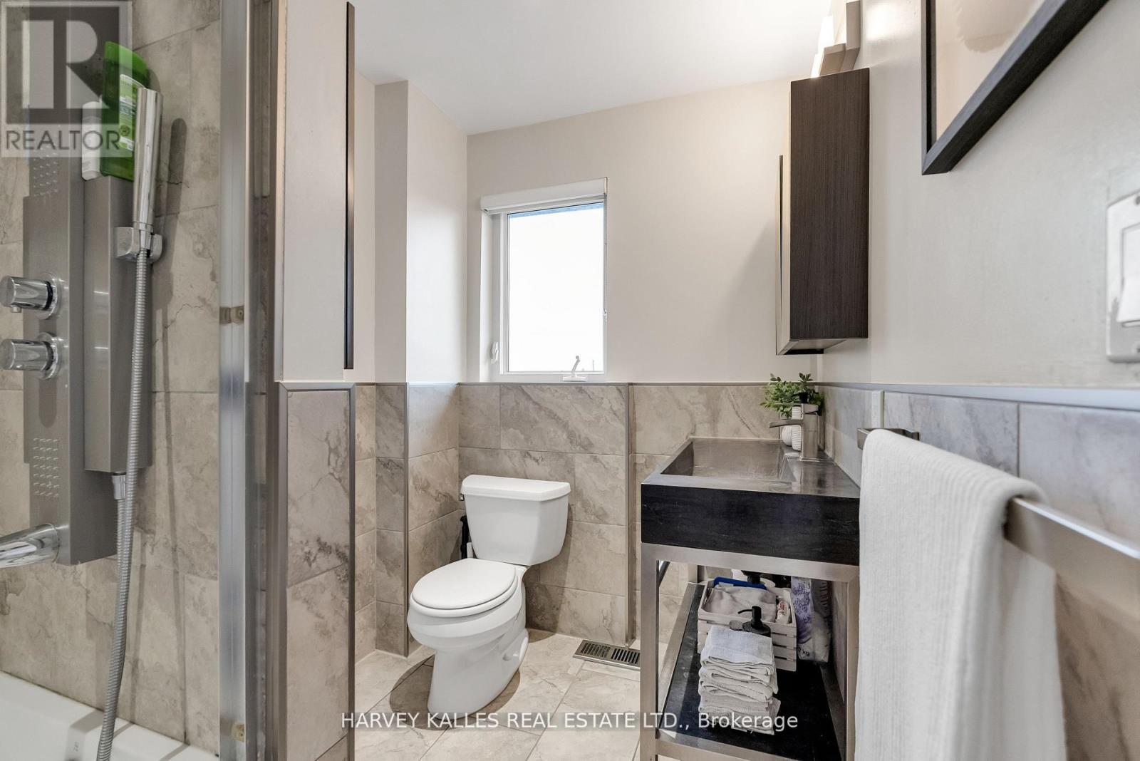 326 Glenholme Avenue, Toronto, Ontario  M6E 3E3 - Photo 21 - C13126444