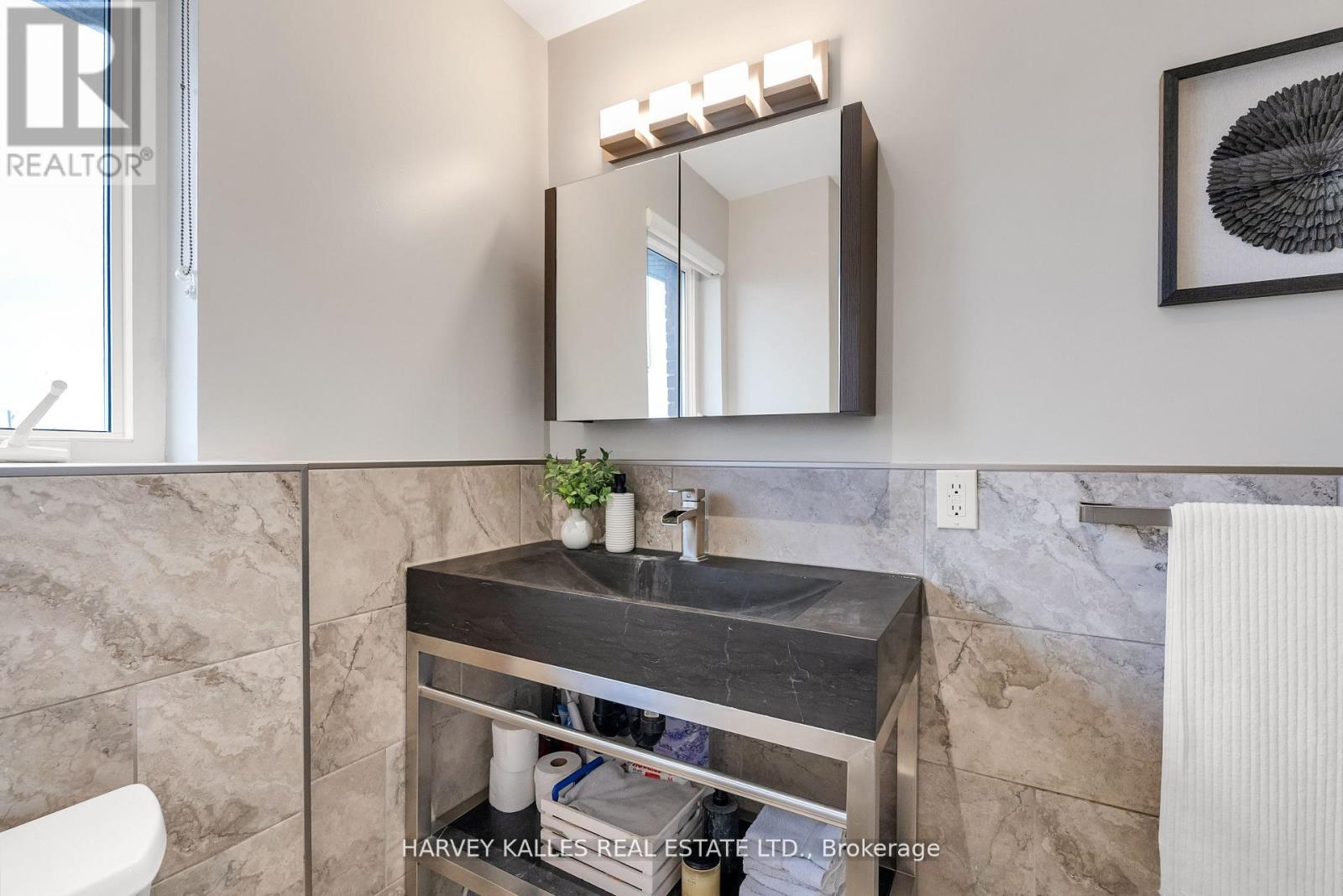 326 Glenholme Avenue, Toronto, Ontario  M6E 3E3 - Photo 22 - C13126444