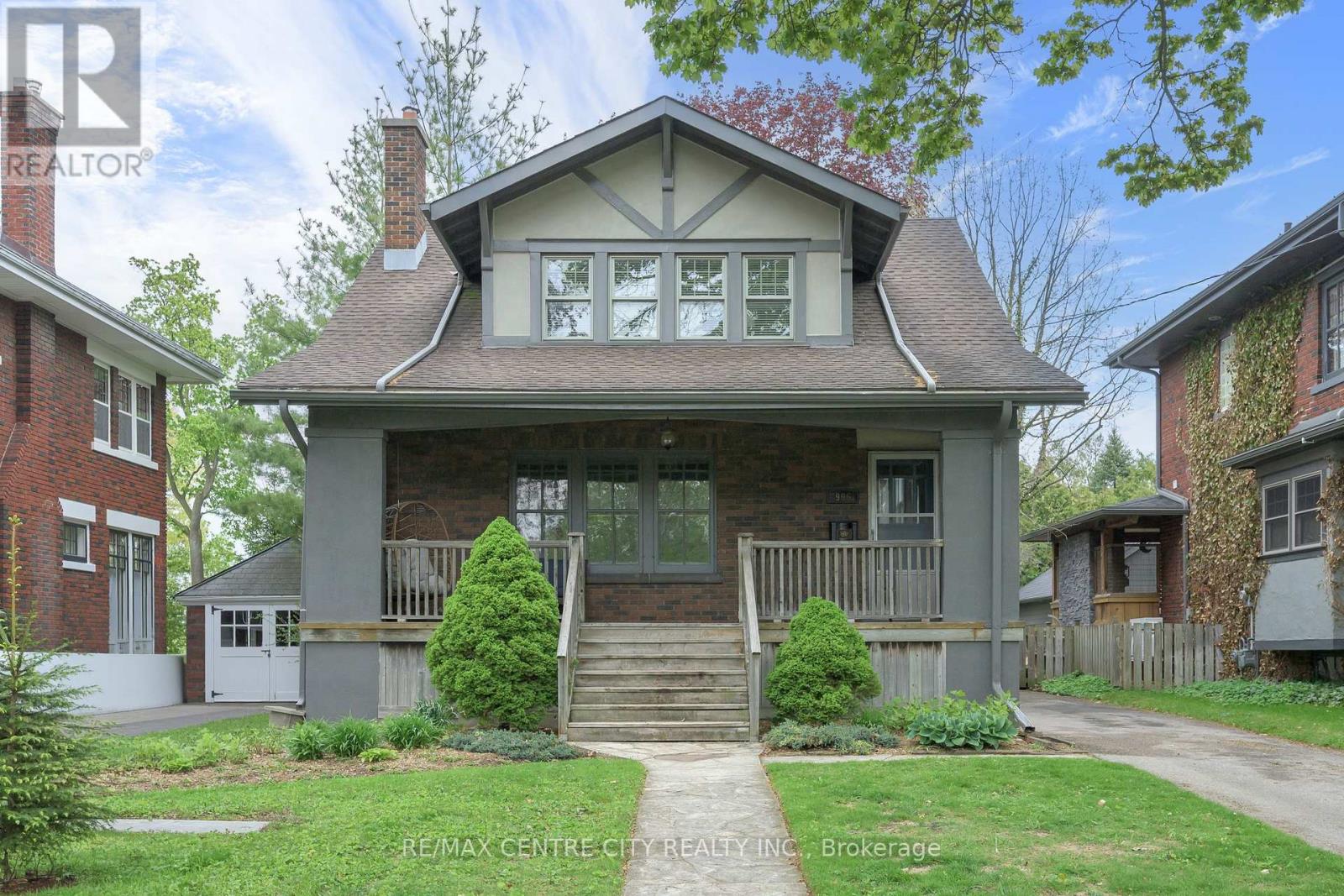 996 Waterloo Street
