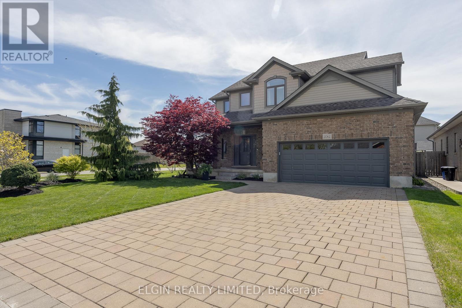 2062 WESTWICK WALK, London South, Ontario