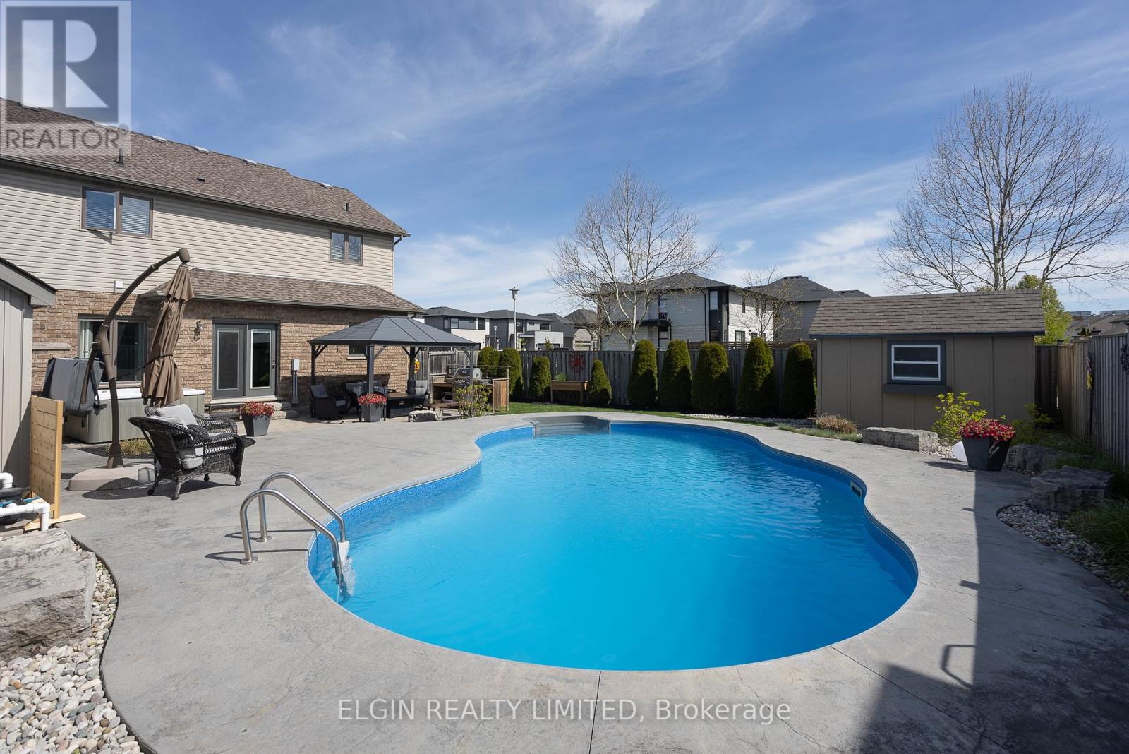 2062 Westwick Walk, London South, Ontario  N6P 0A2 - Photo 33 - X13126530