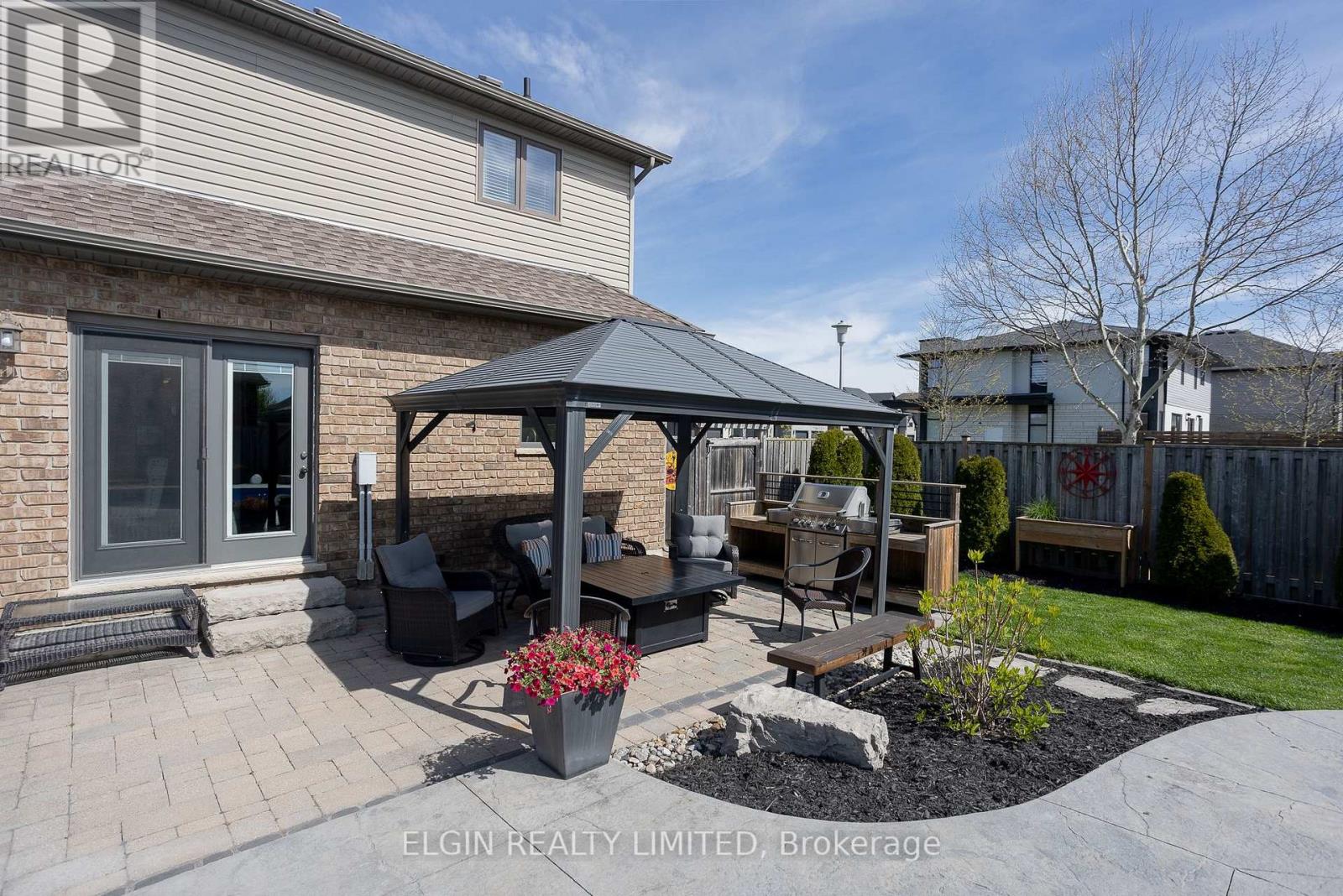 2062 Westwick Walk, London South, Ontario  N6P 0A2 - Photo 35 - X13126530
