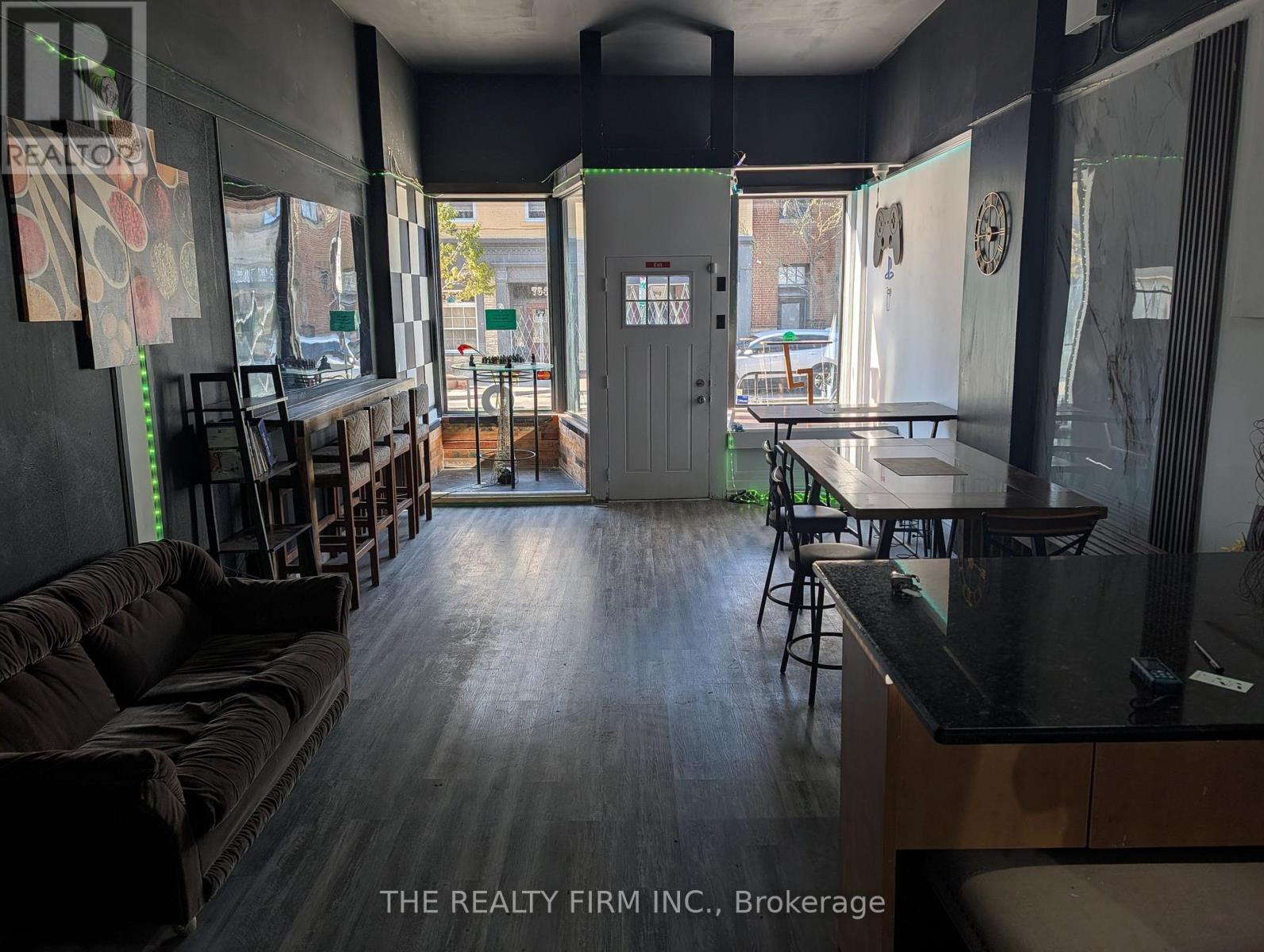 757 Dundas Street, London East, Ontario  N5W 2Z6 - Photo 3 - X13126618
